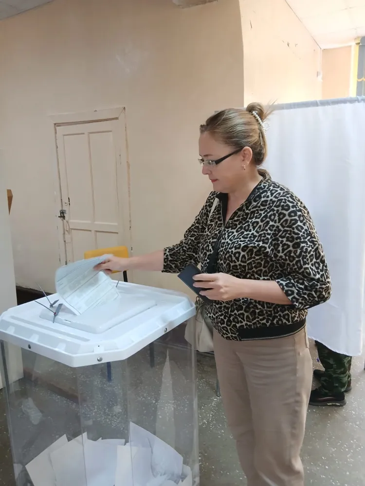 public/uploads/17406652d9a2121923e19f1fdb3cc5a506af0a8e2295d9b62153bec81ebcface