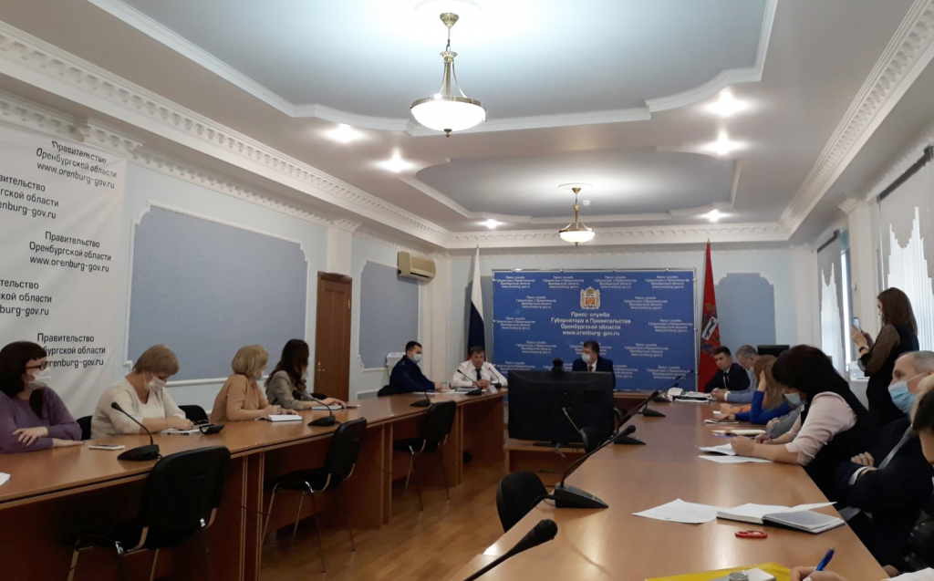 Мировые судьи оренбург 7 участок. Совещание судей. Ставрополь ленина 221 мировые судьи. Мировые судьи оренбург 7 участок. Совещание судей.