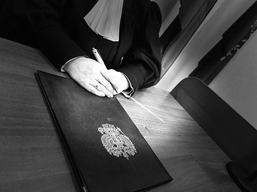 public/uploads/6433daff5eeba83cac3fe4cba7c8b6e95bb3a3dc757a1b3b5c6a9ad376edfe80