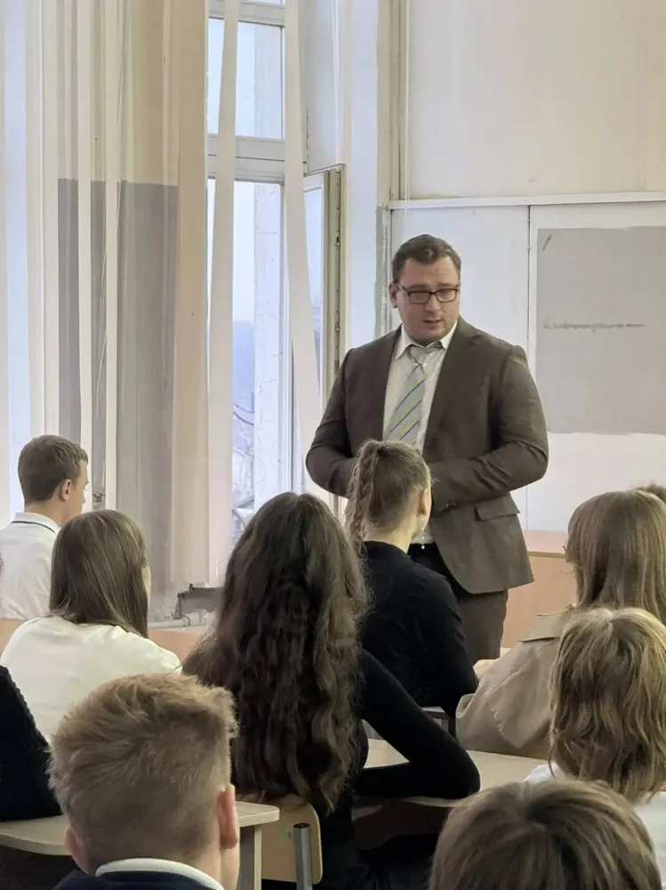 public/uploads/6b6bca646ec12dc16dd4a07c752ac22d85a666f41cfcc29d874c6aef63be564b