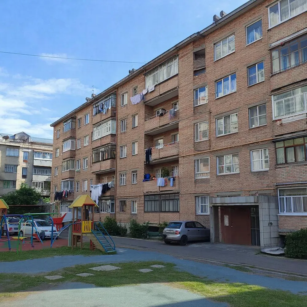 public/uploads/d15c887077bb6e49309fa6a04ef76c96751104a2f85b6bf1993210f4b2bf2108